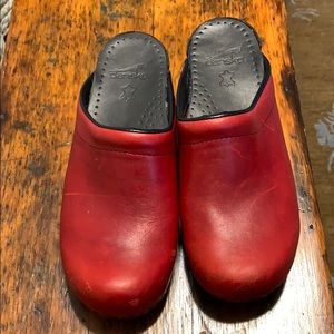 Dansko Sonja Red Leather Open Back Clogs NWOB 39